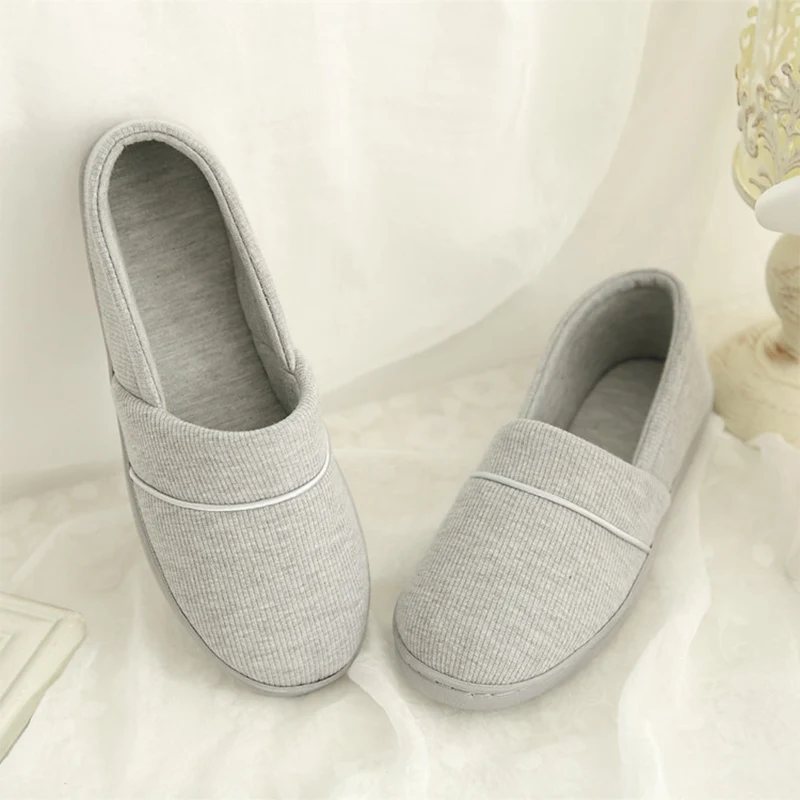 Женские тапочки из хлопчатобумажной ткани; домашняя обувь без застежки на плоской подошве; теплые женские удобные домашние тапочки; женская обувь на мягкой подошве размера плюс - Цвет: gray