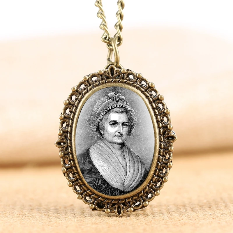 First Lady Martha Washington Pendant Quartz Pocket Watch Retro Bronze George Washington Necklace Souvenir Gift as Collectibles 2019 2020 2021 2022 (5)