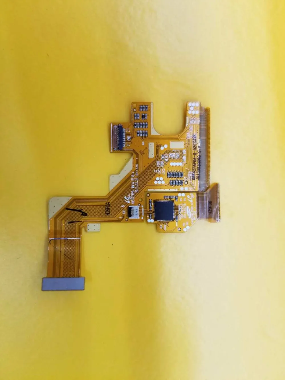 10PCS For samsung S4 MINI display lcd flex cable origenal new