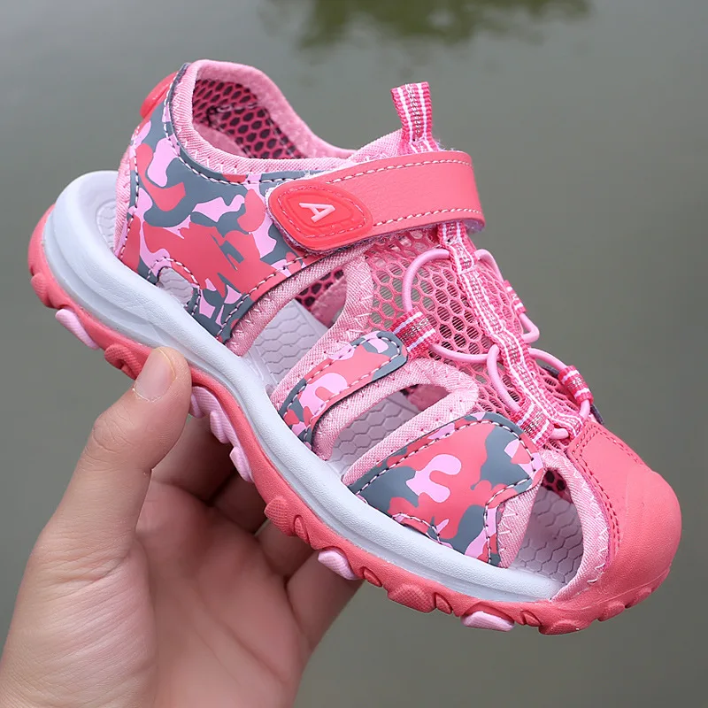 

2019 New Summer Kids Beach Sandals Boys Girls Mesh Sandals Children Student Shoes Sports Non-slip Casual Fashion Cool Closed Toe