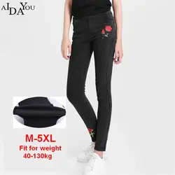 Зимние леггинсы джинсы женские плюс размер 5xl мягкие женские тонкие фитнес брюки вышивка цветочные Хорошие эластичные брюки-карандаши ouc1671