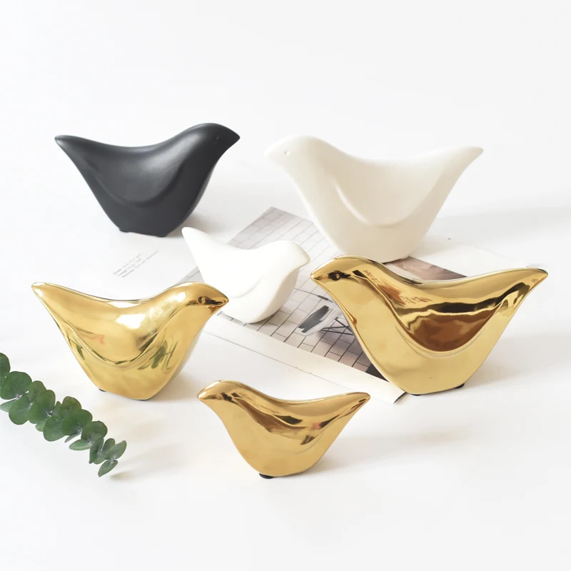 

Nordic Style Gold Bird Figurines Ceramic Golden Color Animal Craft Wedding Ornaments For New Year living Room Home Decor