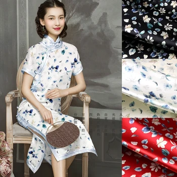 

118CM Wide 19MM 93% Silk & 7% Spandex Leaves Print Stretch Black Red White Silk Satin Fabric for Dress Cheongsam D1034