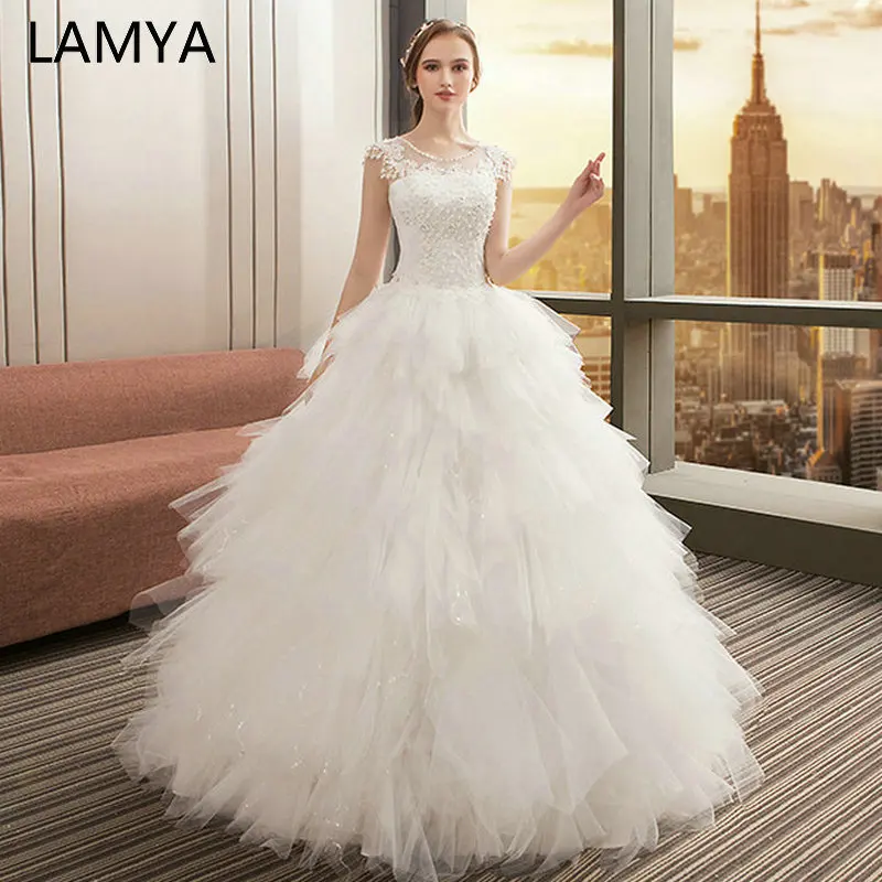 LAMYA Elelgant Court Train Lace Wedding Dress New Princess Vintage Bride Dress Plus Szie Vestidos De Casamento Do Trem Da Corte tea length wedding dress