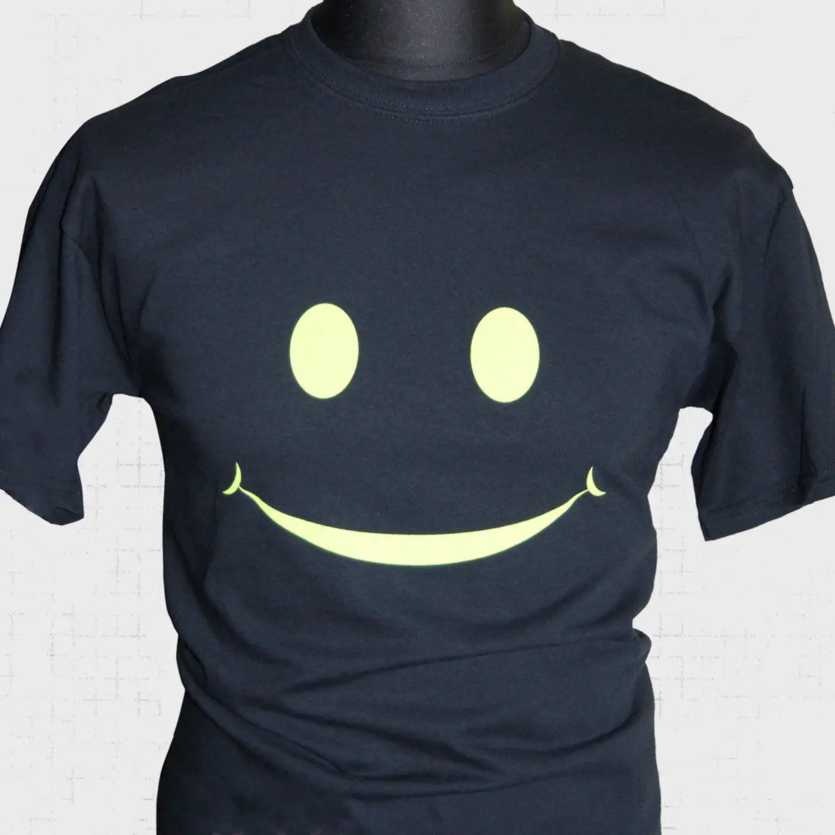 Smiley Face Inverted Retro T Shirt Bright Green 80's Cool Acid House New T Shirts Funny Tops Tee New Unisex Funny Tops Smiley Face Inverted Retro T Shirt Bright Green 80's Cool Acid House New T Shirts Funny Tops Tee New Unisex Funny Tops