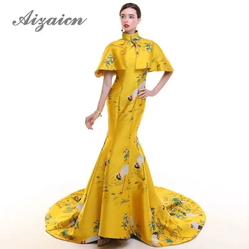 Желтый кран атлас вышивка Cheongsam Роскошные шлейфом китайская мода платье Элегантный Восточный вечерние платья 12 Стиль пользовательские