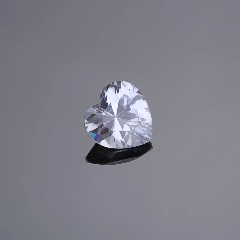 Высокое качество в форме сердца 3x3 10x10mm 50 шт Чистый прозрачный цвет кубического