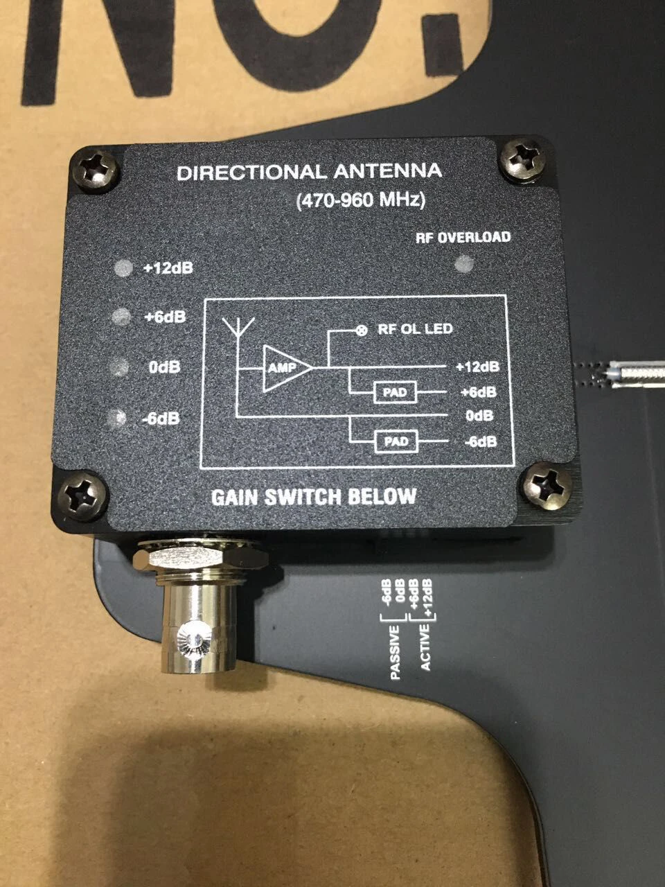 Профессиональная антенна микрофонный сплиттер коллектор направленная антенна распределитель усилитель для 4 комплектов беспроводной микрофонной системы