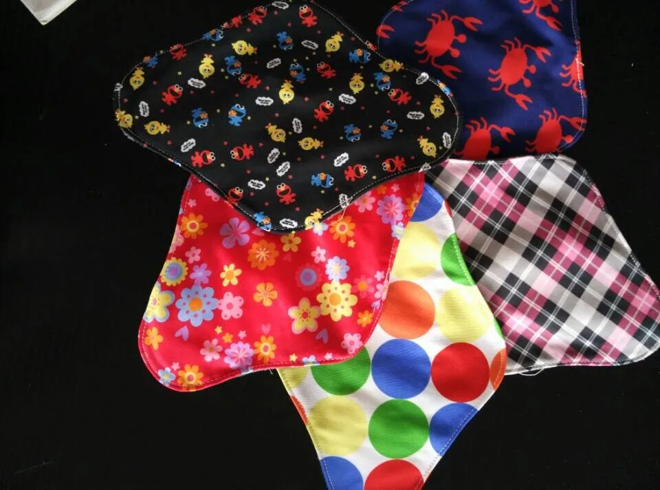 

Wholesale!!! 2017Popular Bamboo Mama's Cloth Printed Menstrual Pads Liners Washable 10pcs/lot