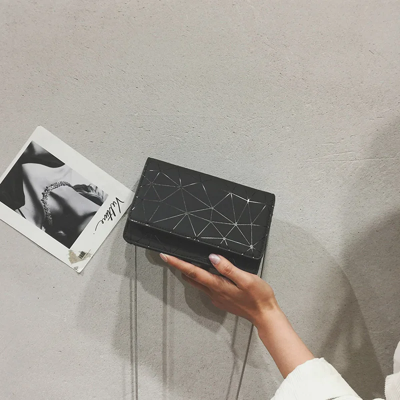 

Free shipping, 2019 new woman handbags, fashion messenger bag, Korean version shoulder bag, chain diamond lattice women bag.