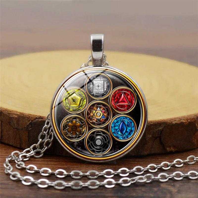 

2018 New 4 Colors Charm Necklace Yoga Seven Chakras Healing Balance Necklace Fashion Glass Dome Sacred Geometry women Jewelry