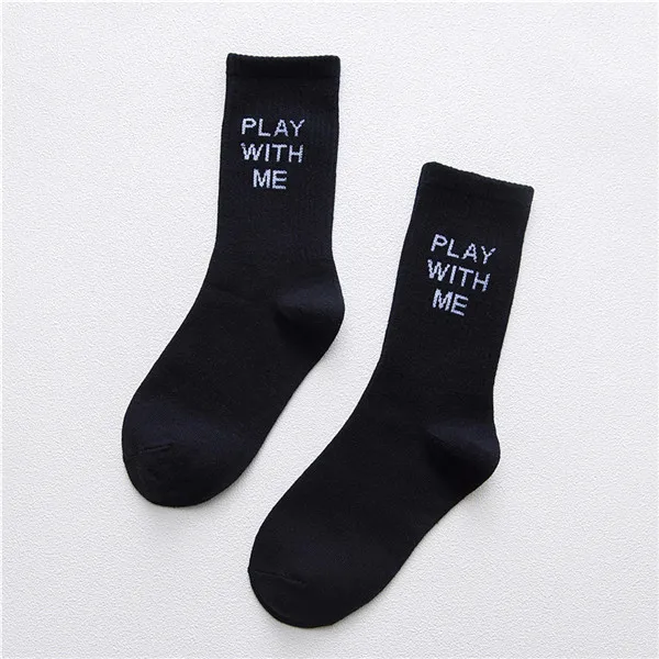 Харадзюку хип-хоп черно-белые хлопковые женские мужские носки с буквенным принтом забавные трикотажные носки для игры со мной унисекс с Луной и звездами, носки с круглым вырезом Ne80332 - Цвет: Black Letter
