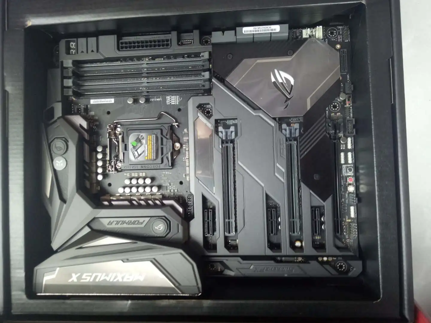  ASUS MAXIMUS X FORMULA M10F Desktop motherboard M10F Intel Z2370 LGA1151 DDR4 PCI-E 3.0 M.2 USB3.1 