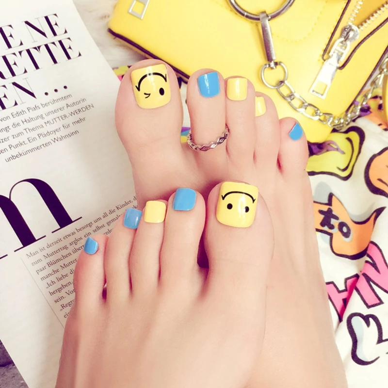 

24pcs False Toe Nails Smile Fake Toenails Feet Nail Art For Summer Holiday J52