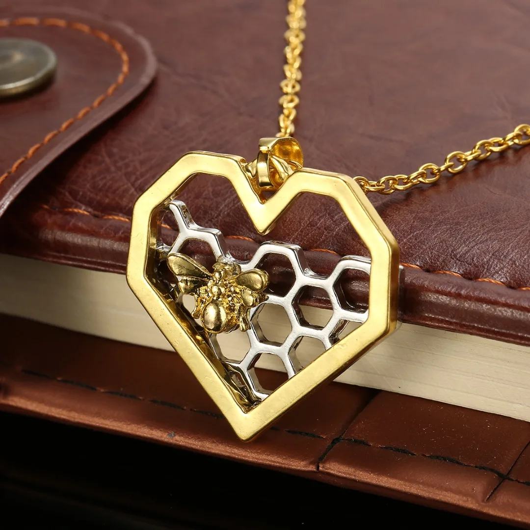 Men's Bee Chain Pendant Necklace Shellhard Classic Heart Hollow Honeycomb Honeybee Necklaces Fashion Jewelry Gift