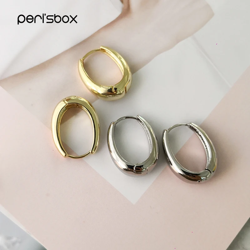 Женские золотистые серьги кольца Peri'sbox шириной 25 мм * 19 минималистичные