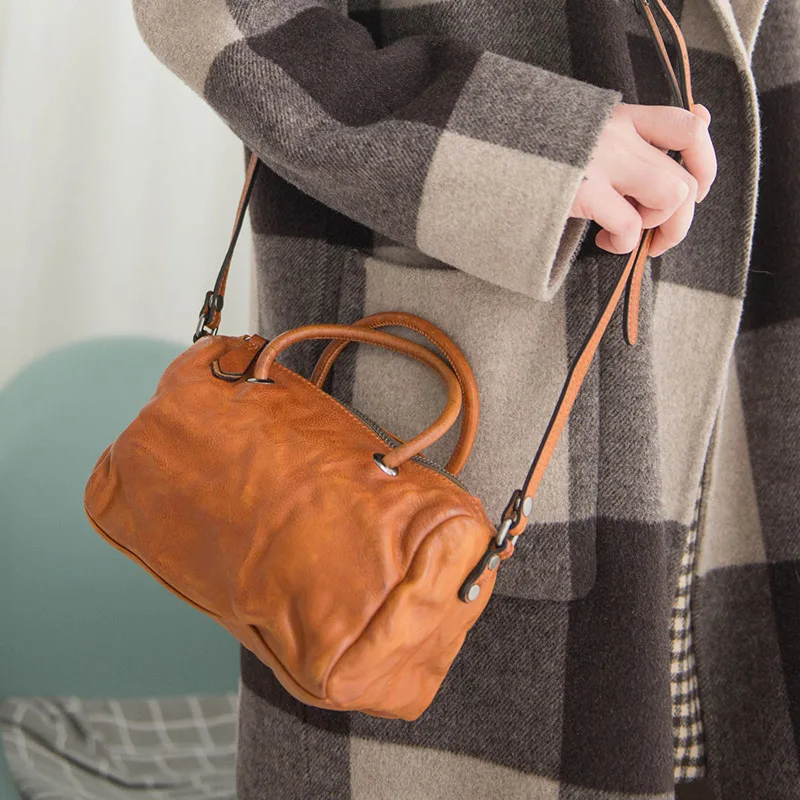 AETOO Simple retro Messenger bag literary handmade head cowhide pillow-shaped shoulder woman bag