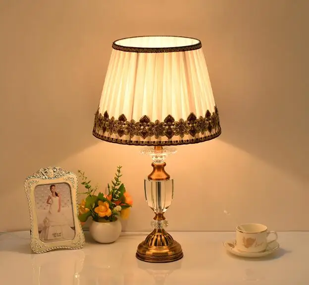 Роскошный классический американский Настольный светильник для спальни, европейская Хрустальная настольная лампа, стеклянный высокий Настольный светильник, прикроватная настольная лампа для гостиницы M