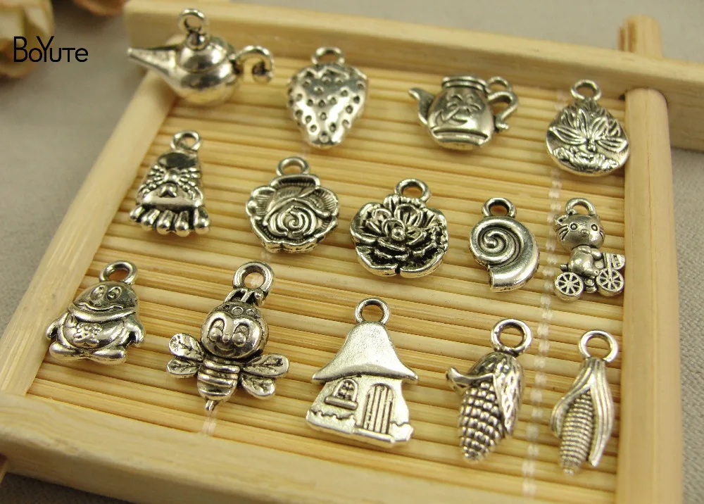 BoYuTe (100 PiecesLot) Tibetan Silver Strawberry Rose Corn Teapot Lotus Conch Bear Bee Charms for Jewelry Making (2)