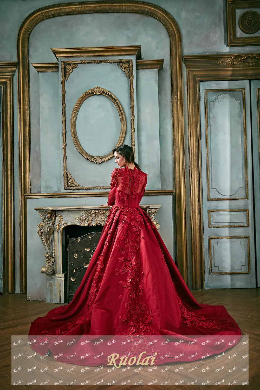 Red Muslim Evening Dress Long 3D Appliques Long Sleeves Ball Gown Arabic Evening Gown for Women Evening Dress