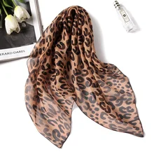 

Berryear Women Head Scarf 2018 Luxury Brand Bandana Silk Scarf Veil Square Hijab Scarf 65cm*65cm