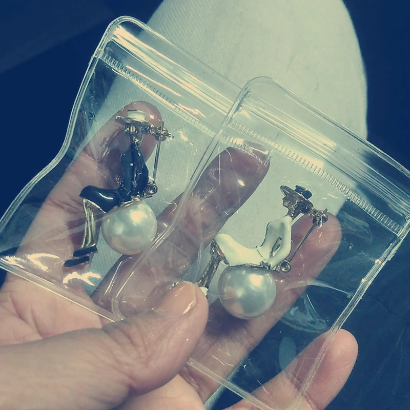 

Fashionable lady pearl Brooch Pin Women Garment Accessories Jewelry Brooches Rhinestone Pin