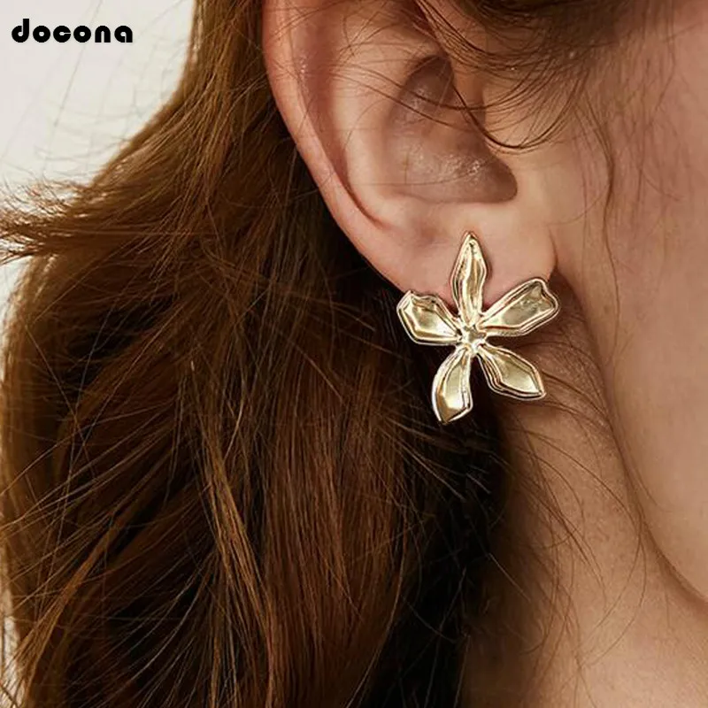 

Docona Boho Gold Color Charming Earring for Women Geometric Big Flower Shape Pericing Drop Earring Party Jewelry 6973