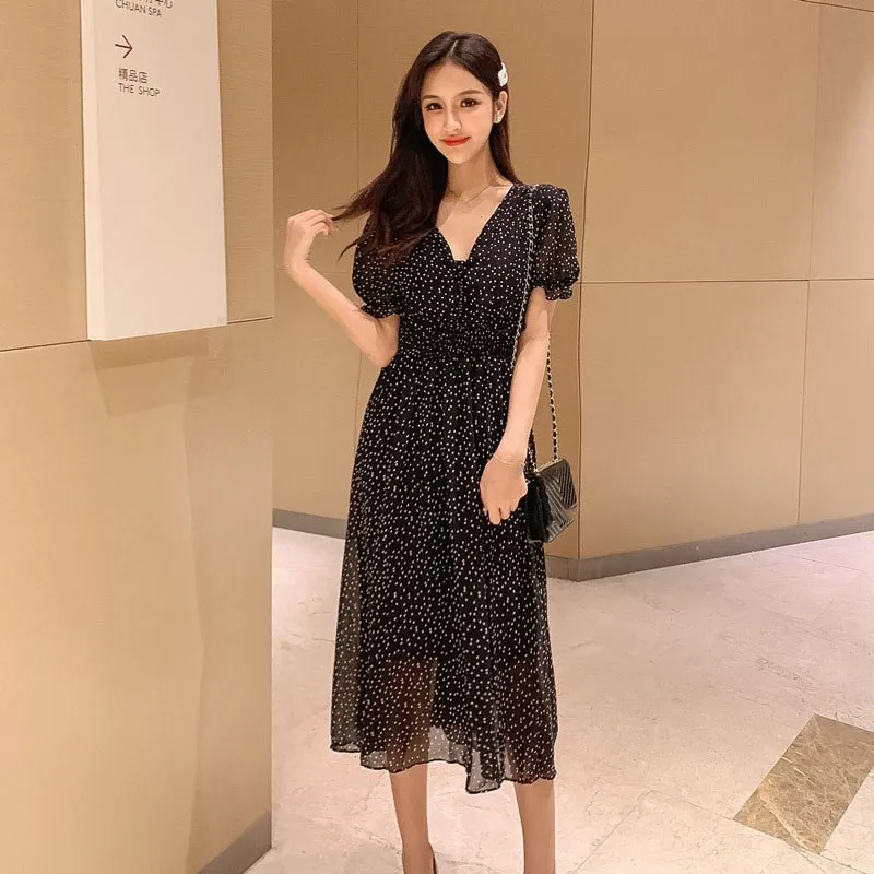 

2019 Vintage Polka Dot V-Neck Dress Stylish Short Sleeve A-Line Ruffles Chiffon Dress