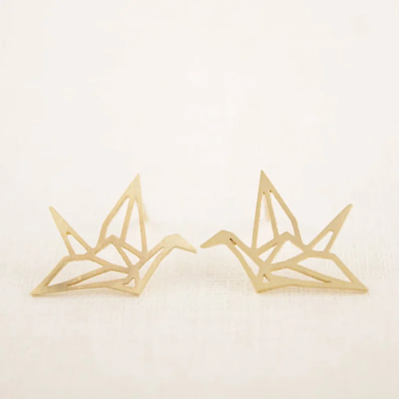 

Wholesale Fashion Cutout Bird Earrings Cute Swallow Origami Crane Studs Special Designed For Women Girls Fashion Earring Jewelry