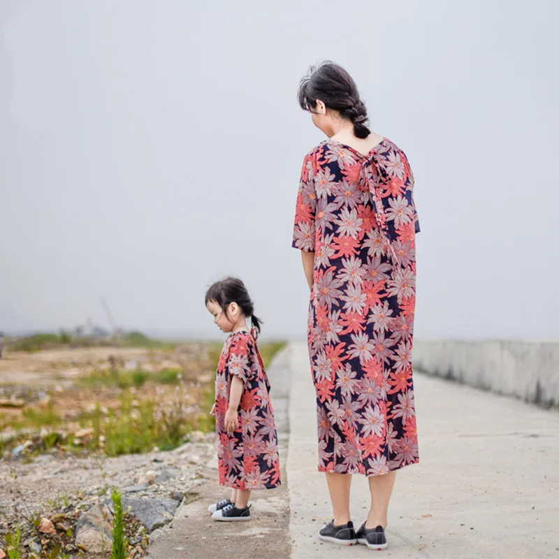 

Maggie's Walker 2017 summer family floral cotton dresses mother and daughter loose long dresses family flower print skirts