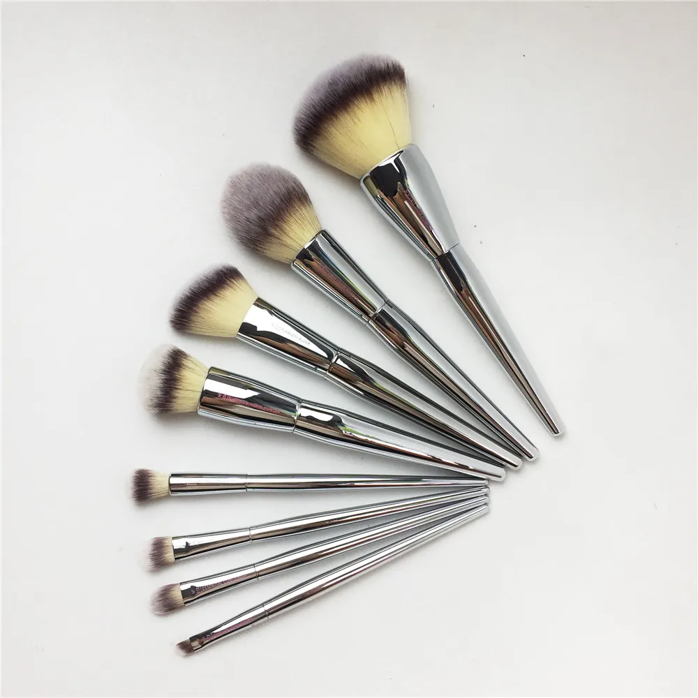 It Cosmetics Live Beauty Fully Brushes _ 1