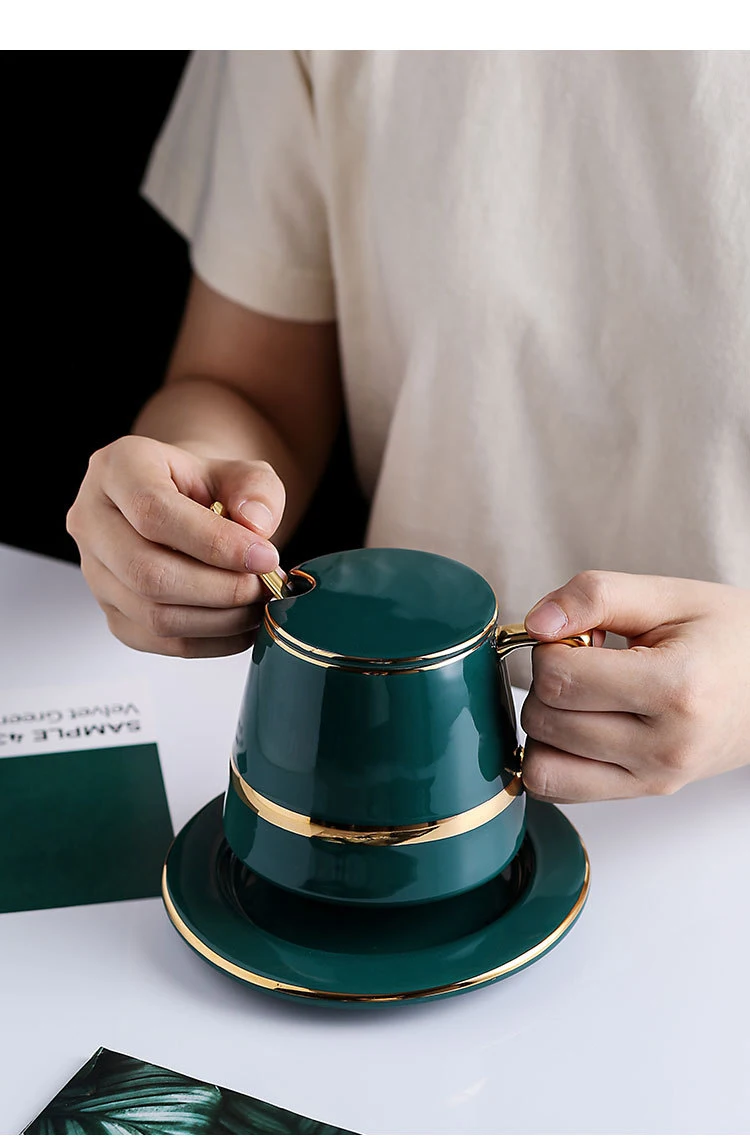 gold-cup-and-saucer_05