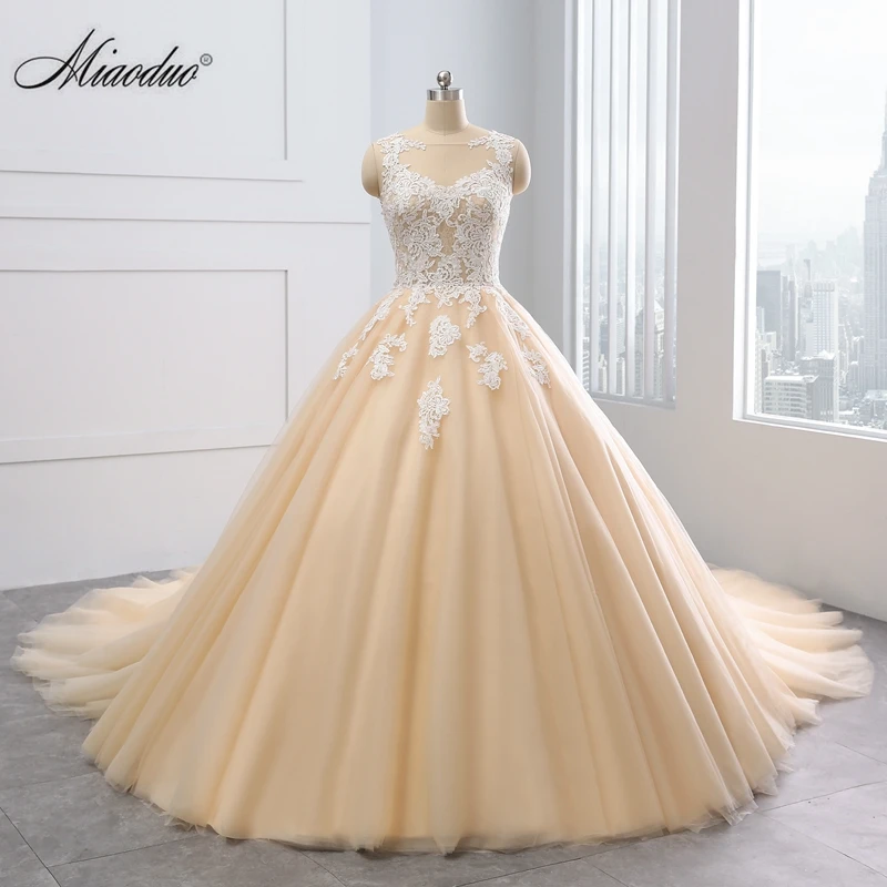 

Princess Wedding dress 2019 Scoop Sleeveless Light Champagne Vintage China Bridal Gowns Mariage Vestido De Noiva Custom made