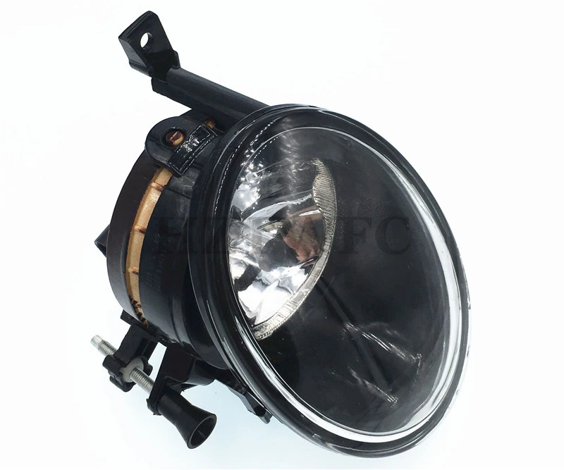 

Free Shipping LED Fog Light Front Right For SEAT ALHAMBRA For VW JETTA BEELTE TIGUAN TOURAN CADDY GOLF EOS 5KD941700