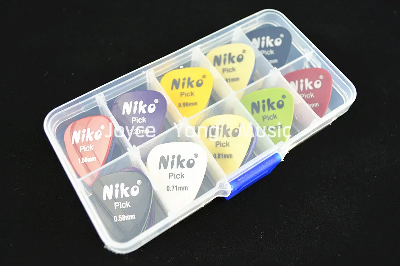 30 шт. Нико Акустической Гитары Выборка Plectrums + 1 Пластиковый Box Case Бесплатная