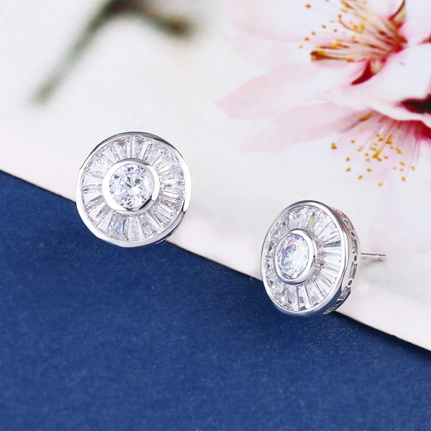 

Silver/Gold Simple Circle Crystal Earrings Cubic Zirconia Fashion Women's Stud Earrings Birthday Gift