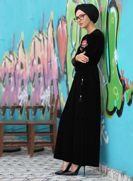 Black (5)