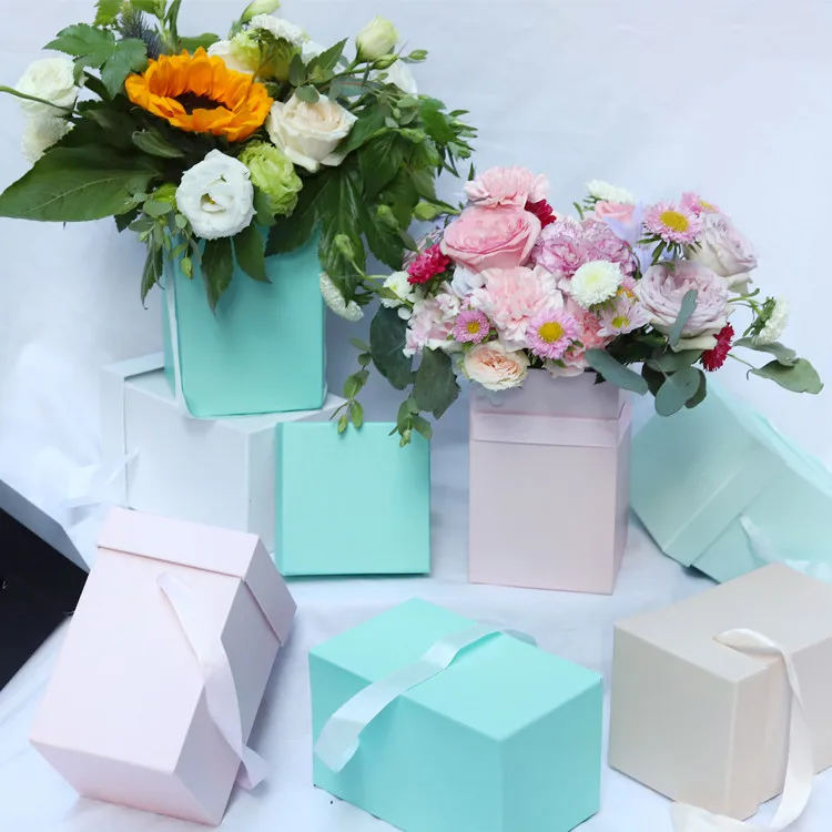 

2019 Rectangle Flower Paper Boxes With Lid Hug Bucket Florist Gift Packaging Box 11.5x17cm Bouquet Holder Valentine's Day Decor