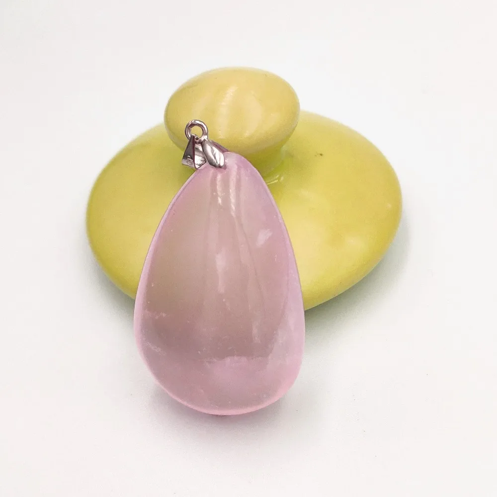 

Genuine Natural Rose Quartz Woman Pendant Clear Mozambique For Love Power Healing 42x28x18mm Drop Shipping AAAAA