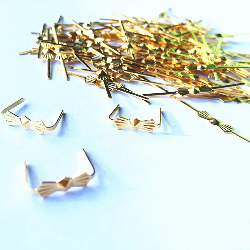 1000pcs 33mm Brass Chandelier Lamp Crystal Prisms Bead Connectors Pins Bowtie 1000pcs 33mm Brass Chandelier Lamp Crystal Prisms Bead Connectors Pins Bowtie
