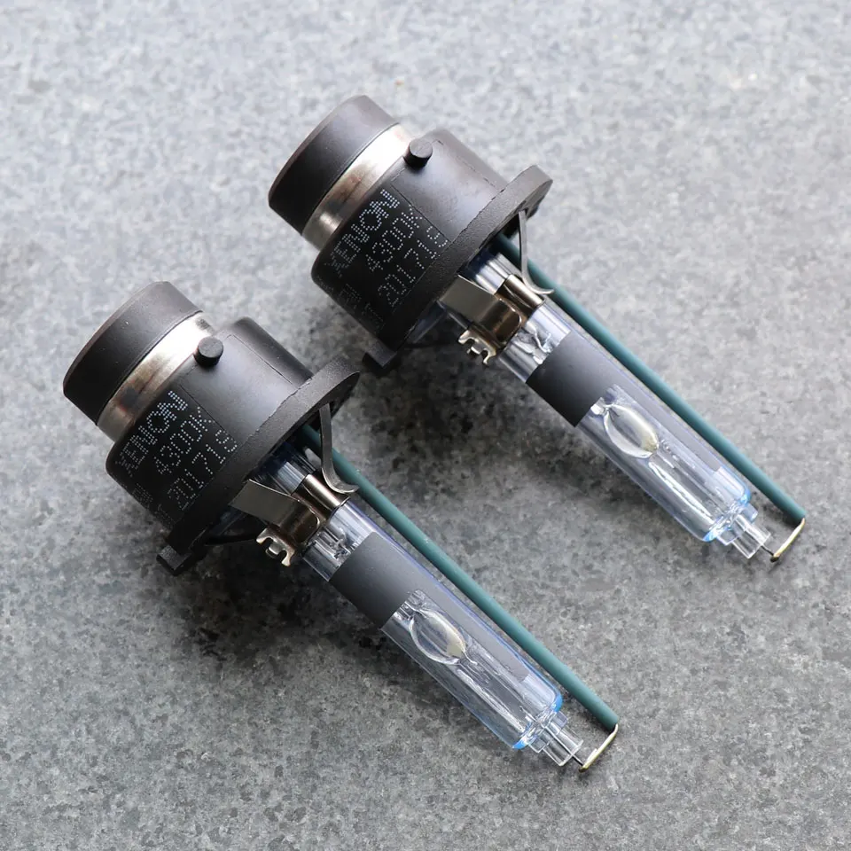 D4R-Xenon-Bulb-4