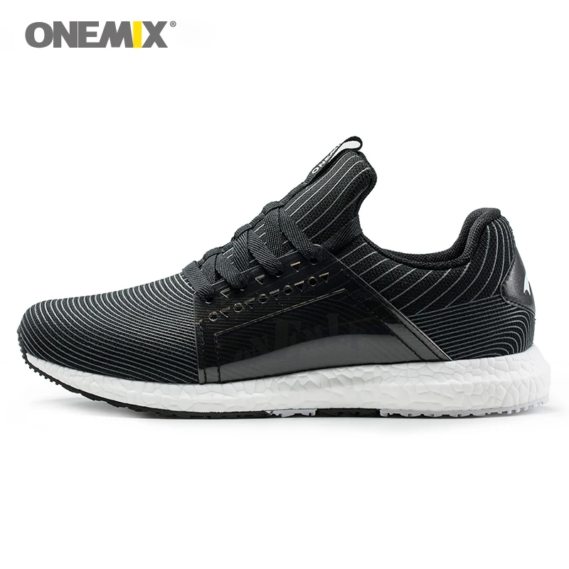 

ONEMIX Men Athletic Shoes Light Sneakers 2019 New Men Breathable Mesh Comfortable Casual Shoes Men Black Zapatillas Hombre Shoes