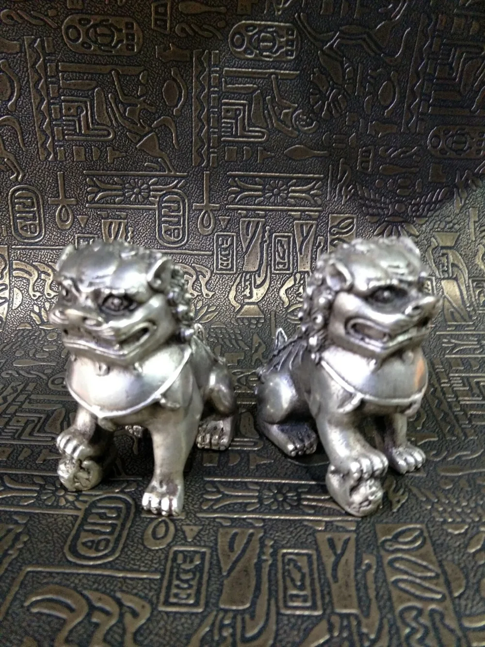 

Antique QingDynasty silver statue / sculpture---lion,a pair,Hand carved crafts,Decoration,Collection&Adornment
