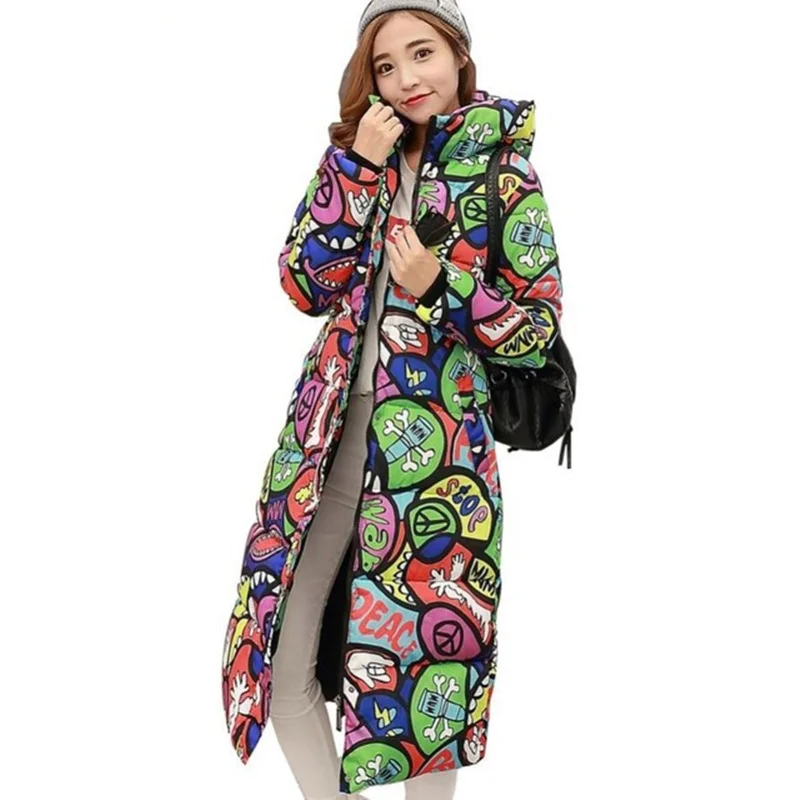 Куртка женская с капюшоном на молнии длинная хлопковой подкладкой большого