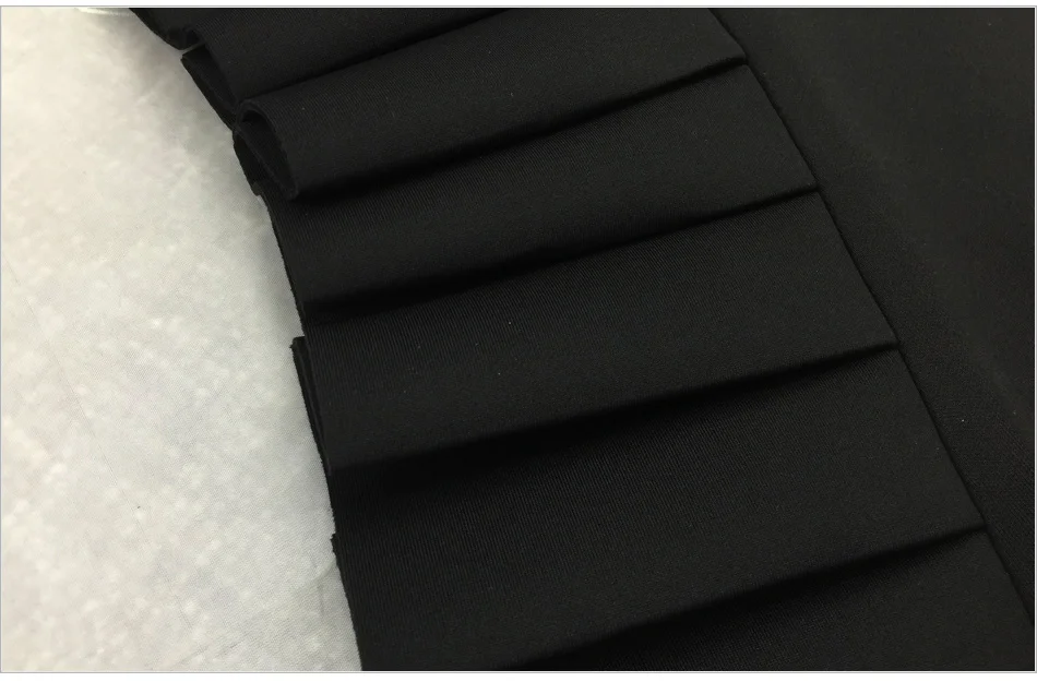 black-detail_2