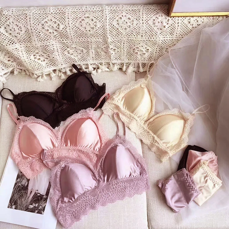 

Ice Silk Wrapped Chest 2 PCS Sets Women Glossy Bras Briefs Sets Sexy Wireless Padded Bras + Lace Floral Briefs Underwear