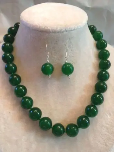 

1822 BEAUTIFUL GREEN JADE SINGLE STRAND NECKLACE-EARRINGS-FREE USA SHIP