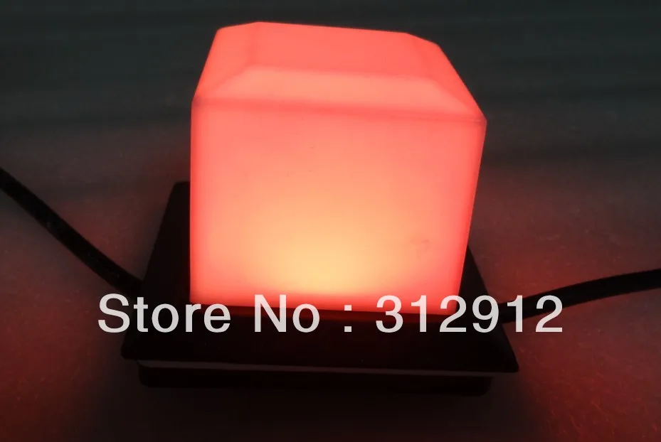 

DC12V WS2811 square type pixel module,6pcs 5050 SMD rgb led inside,1.44W,70mm*70mm,milky cover