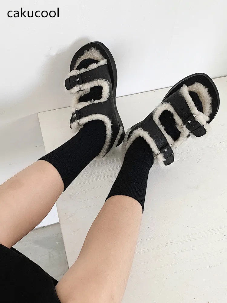 

Brand 2018 New Design Women Flats White Wool Sheep's skin wool sandals autumn and winter wear sponge cake thick bott