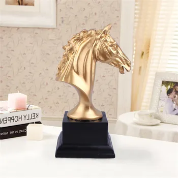 

WU CHEN LONG Resin Horse Statue Ornaments Creative Artificial Vintage Horse Head Sculpture Crafts Household Business Gift R2005